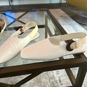 Vince Size 10 White & Beige Slingback Flats - LIKE NEW!
